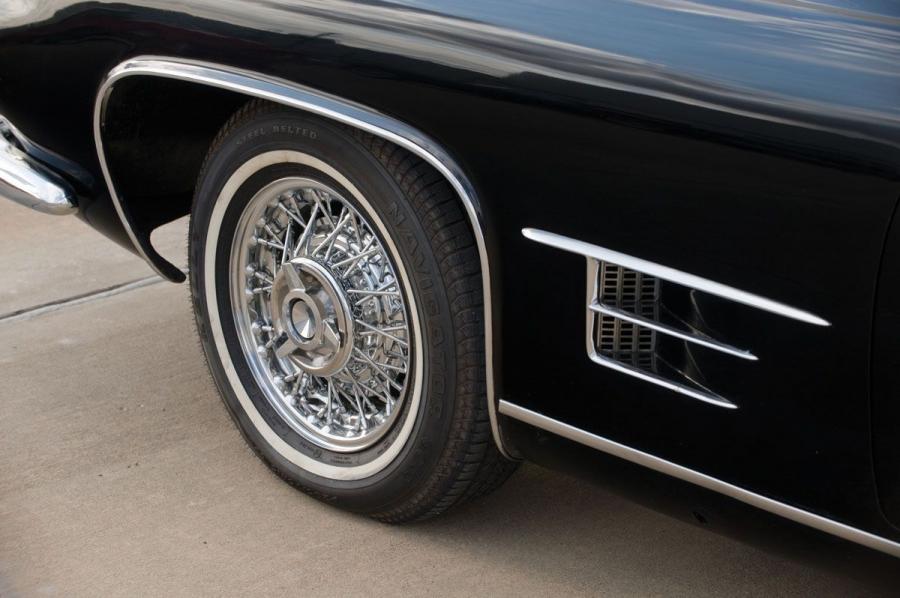 Колеса Dual-Ghia L6.4 Coupe 1962 года  (фото 19 из 63)